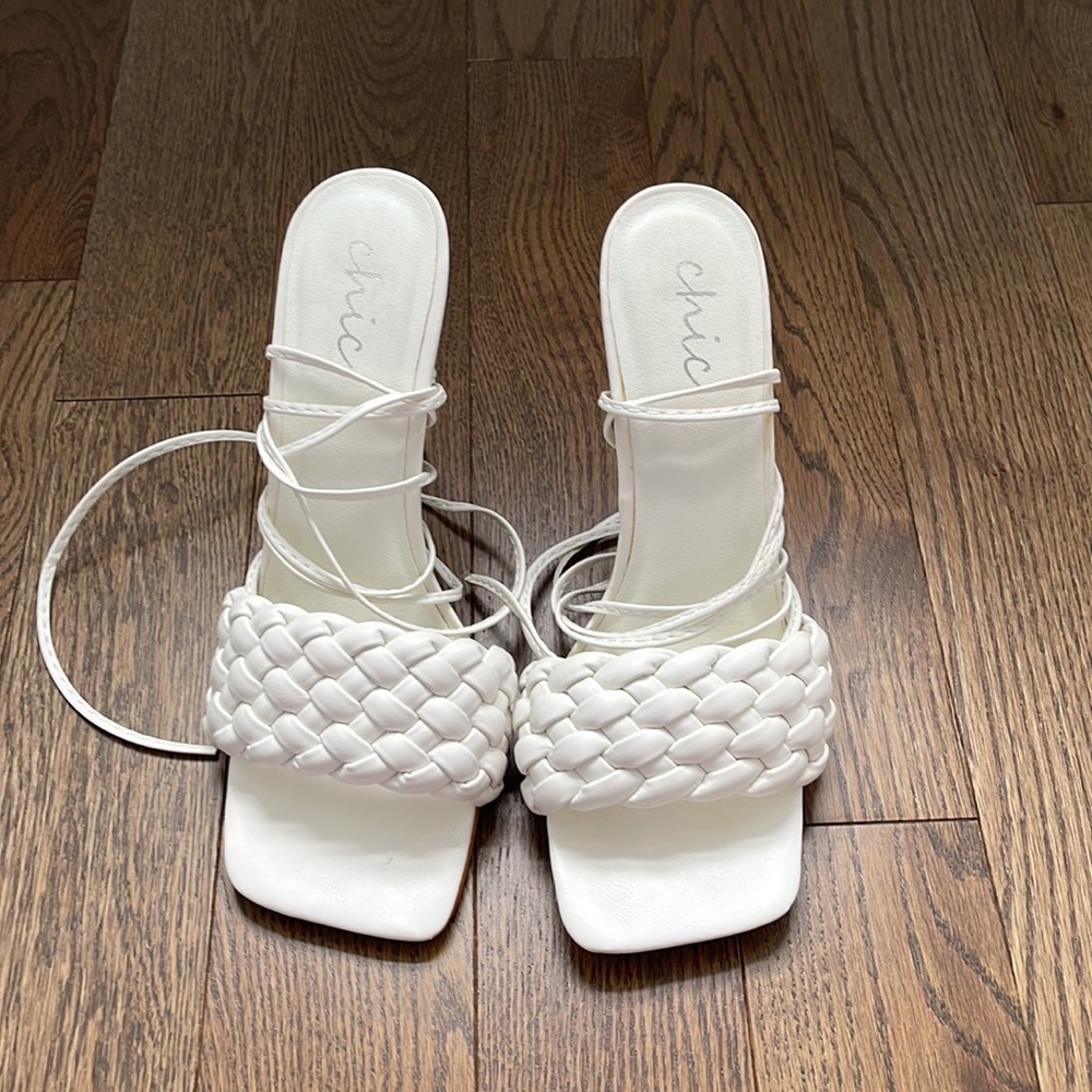 NWOT White heels